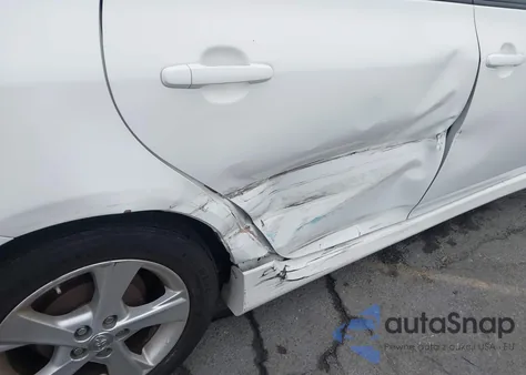 2011 Toyota Corolla S z USA, uszkodzony, nr VIN 2T1BU4EE7BC695661